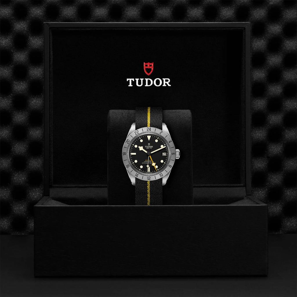 TUDOR Black Bay Pro  Black / Yellow Nato