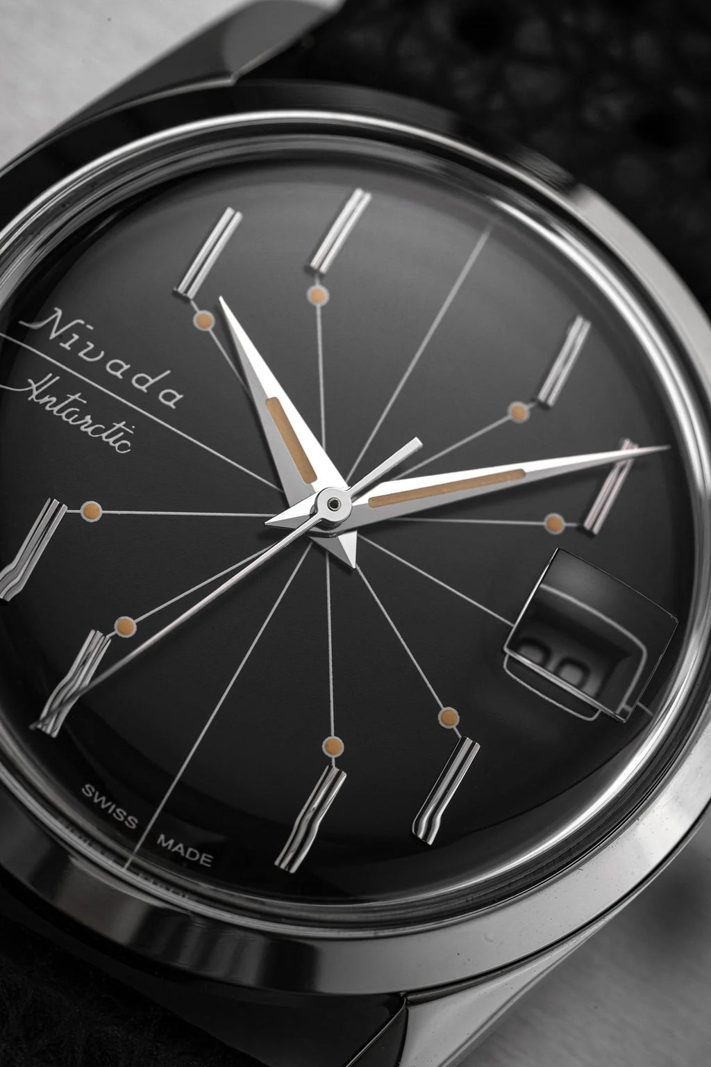 ANTARCTIC SPIDER BLACK 38mm