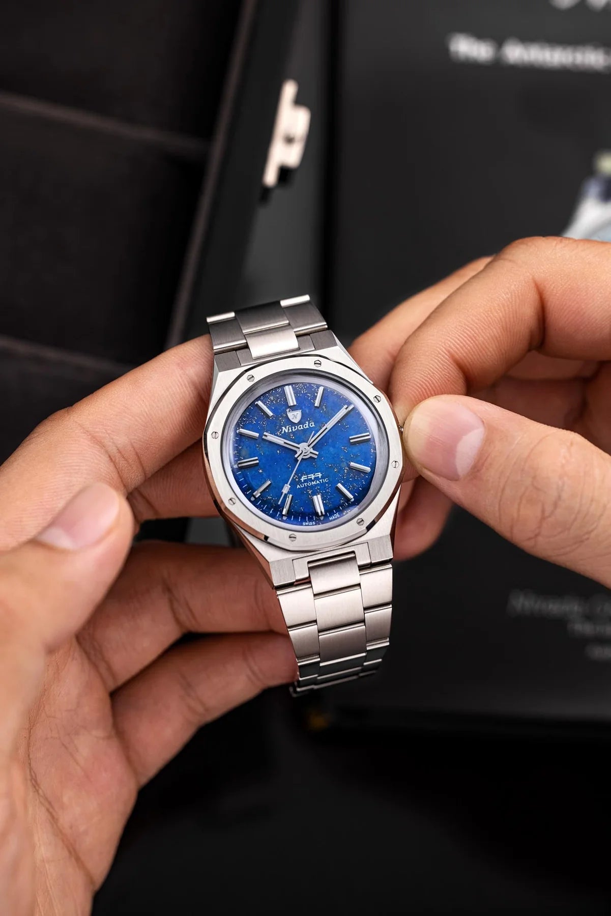 F77 STAINLESS STEEL LAPIS LAZULI - 37MM