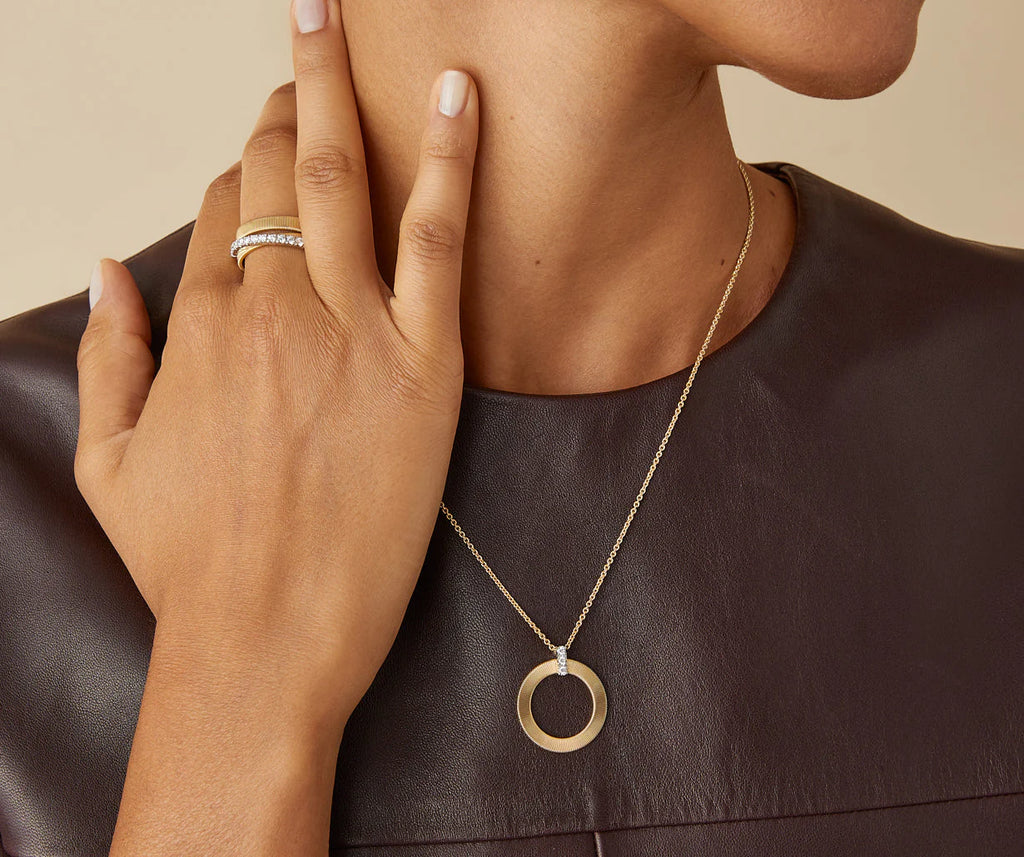 MASAI  18K Yellow Gold Pendant with Diamonds